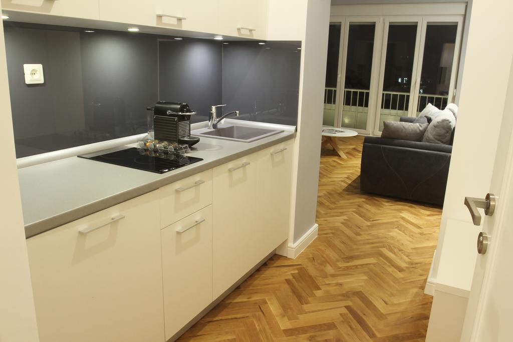 Optimist No.1 Apartment Белград Екстериор снимка